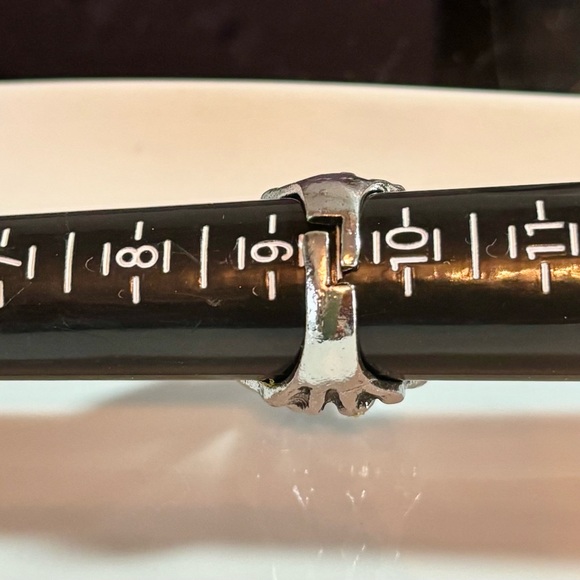 Silvertone Fashion Goth Dragon’s Eye Ring Mounted in Skeletal Hands Adj. 9 1\2+ - Picture 5 of 5